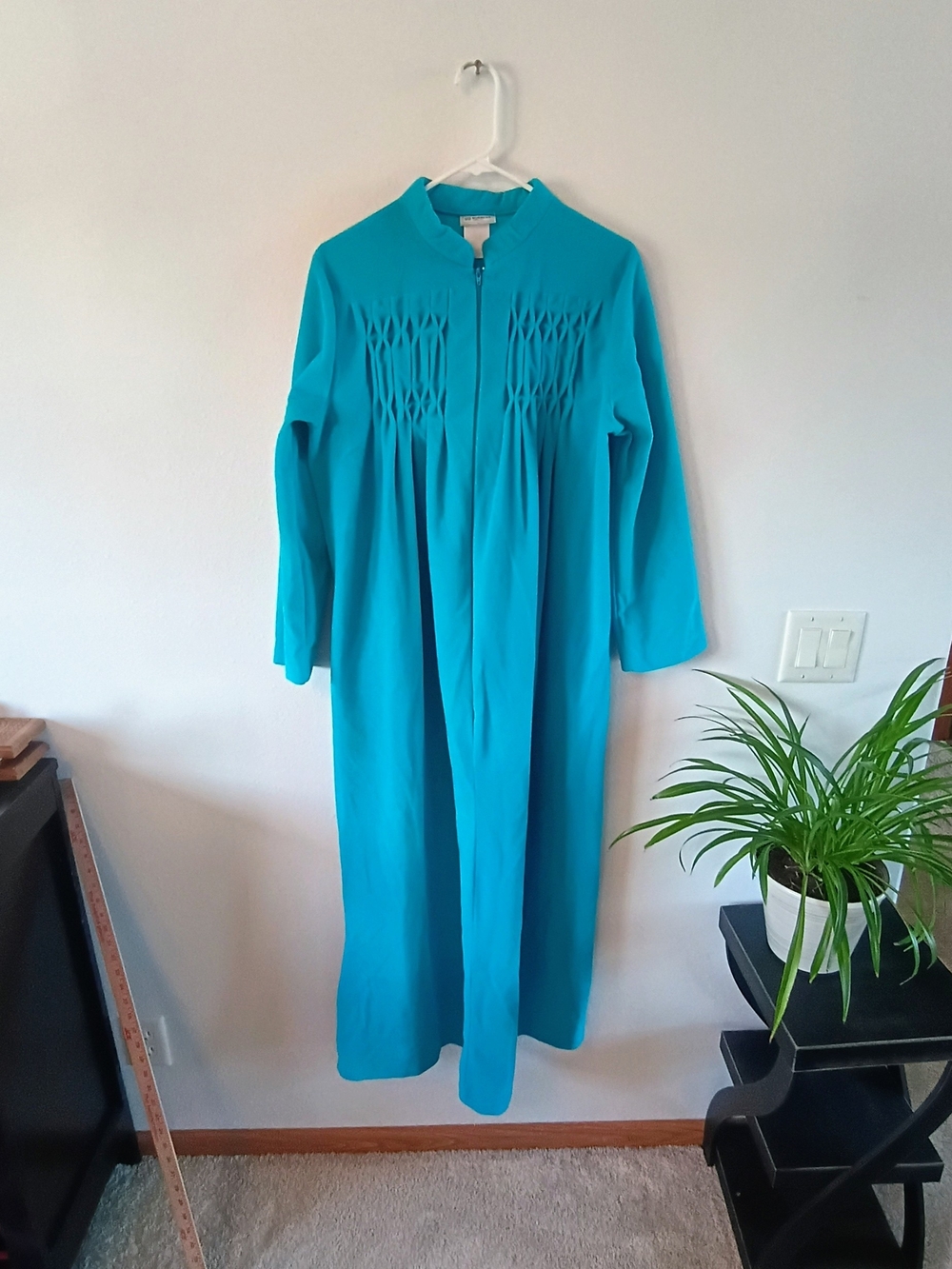 Vintage JCPenney Turquoise Smocked Full Length Zip House Robe Grannycore Large